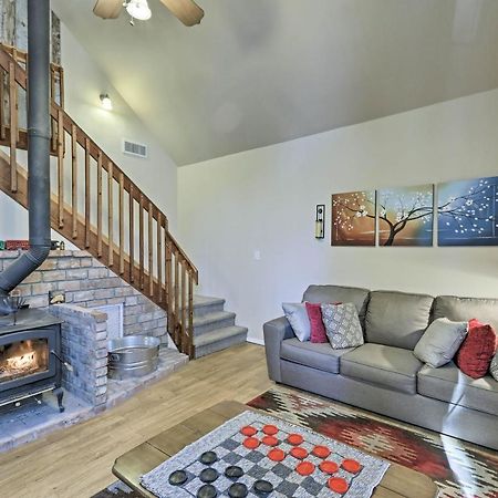 Family-Friendly Forested Home With Snow Play Area! Flagstaff Esterno foto