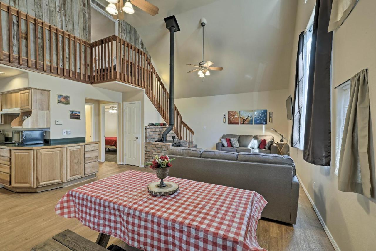 Family-Friendly Forested Home With Snow Play Area! Flagstaff Esterno foto