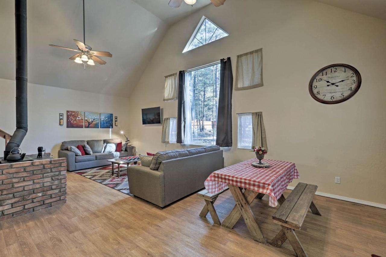 Family-Friendly Forested Home With Snow Play Area! Flagstaff Esterno foto