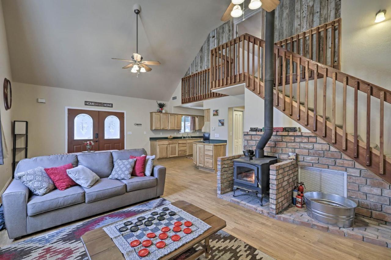 Family-Friendly Forested Home With Snow Play Area! Flagstaff Esterno foto